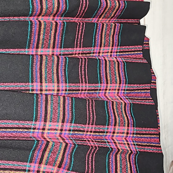 Pendleton Vintage Black Wool Plaid Midi Skirt - Size 8P - Picture 7 of 10